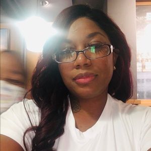 Meet your Posher, Latisha